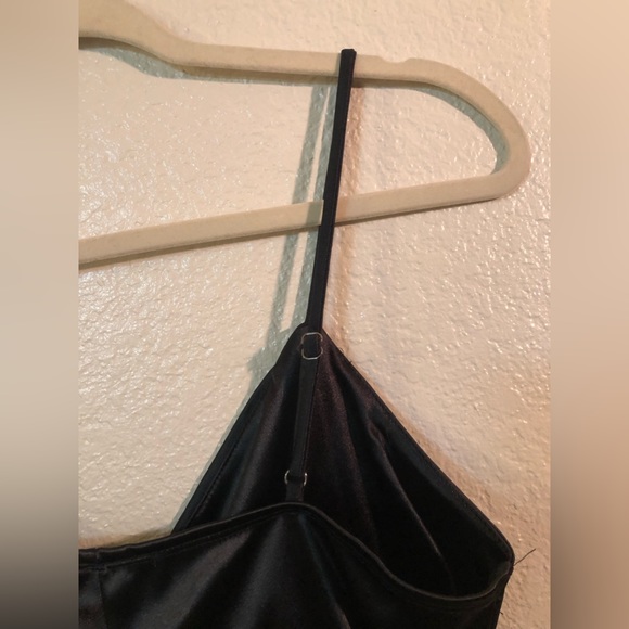 SEXY BLACK DRESS - Picture 4 of 12